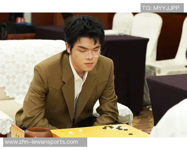 元晟溱与柯洁巅峰对决围棋棋坛新星挑战世界冠军荣耀之战